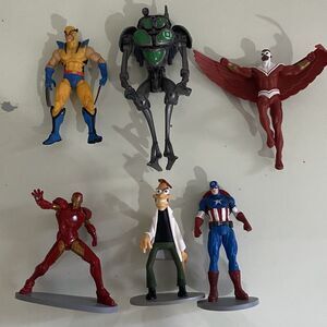 4" Figures Lot Marvel Comics Avengers Disney Falcon Ironman X-men Green Lantern